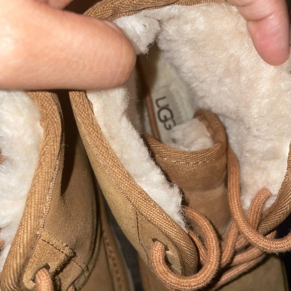 K neumel ll che uggs shoes - Picture 4 of 8